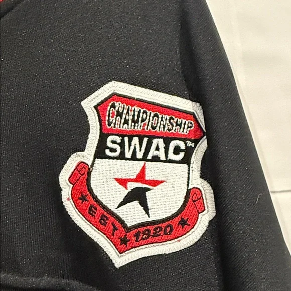 Men's Black and Red Sweatshirt - Picture 5 of 10